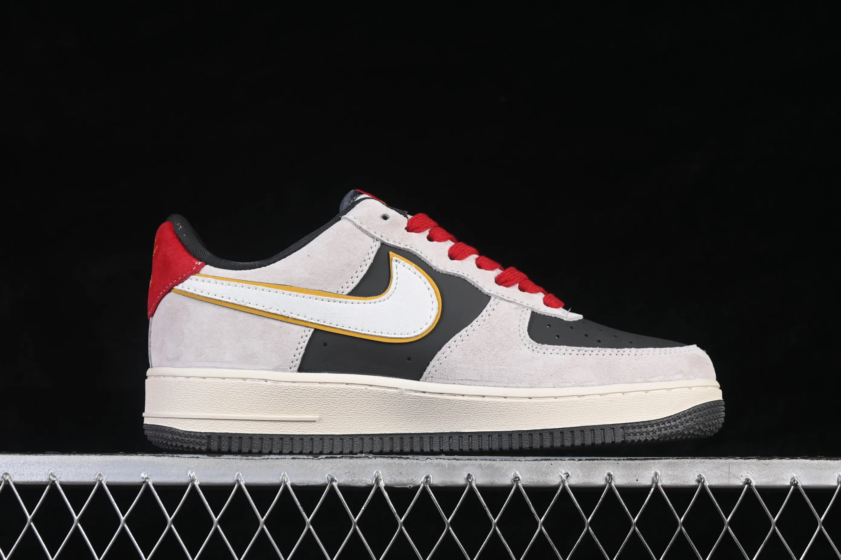 All Categories Nk Air Force 1 Air Force Series Nk Air Force 1 Low Air Force Low Nike Air Force 1'07 Low Year of the Horse limited edition white and gray Chinese style Air Force 1 low-top casual sneakers KD1688-006